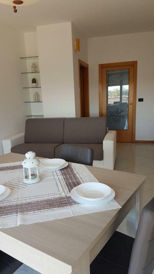 Domus Maris Viserba, Spiagge E Centro A 100 Mt, Promo Maggio Fiera Macfrut, Fieravicola, Expo Dental, Meeting Rimini Kültér fotó