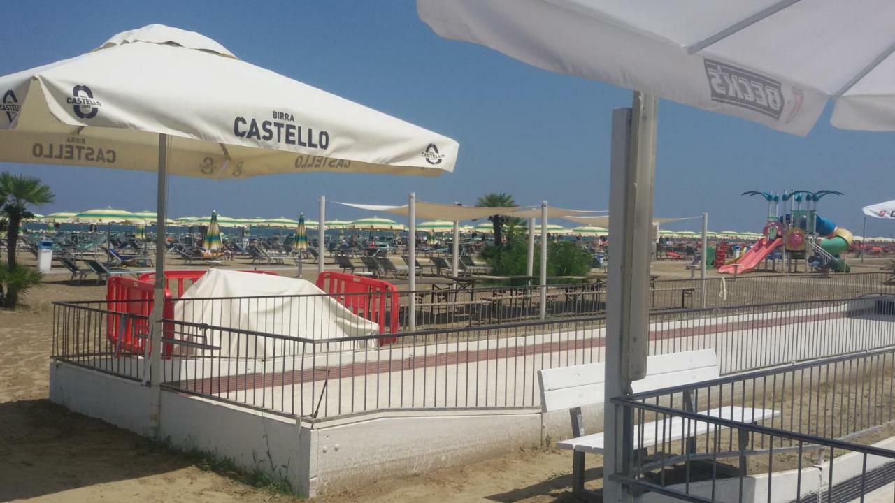 Domus Maris Viserba, Spiagge E Centro A 100 Mt, Promo Maggio Fiera Macfrut, Fieravicola, Expo Dental, Meeting Rimini Kültér fotó
