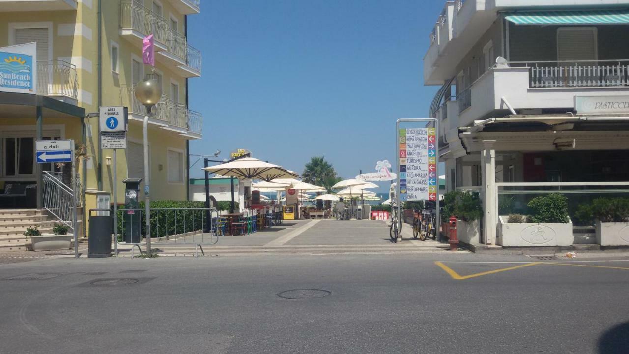 Domus Maris Viserba, Spiagge E Centro A 100 Mt, Promo Maggio Fiera Macfrut, Fieravicola, Expo Dental, Meeting Rimini Kültér fotó